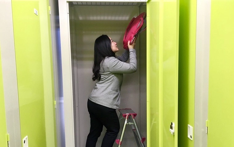 シートランクルーム芝３丁目店