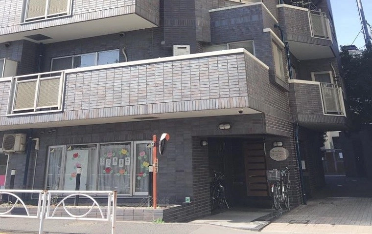 シートランクルーム松陰神社前店