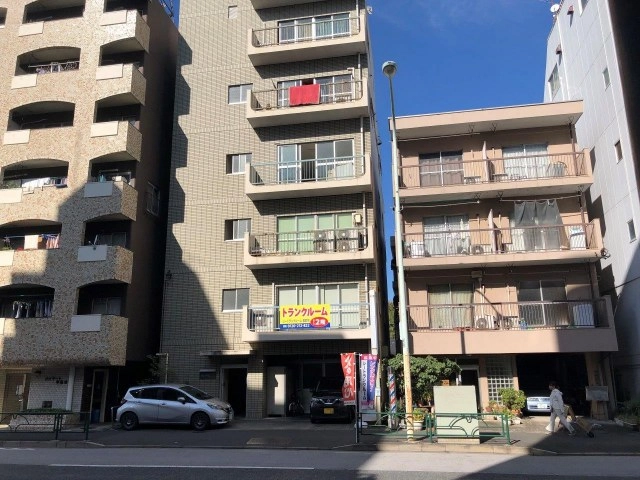 シートランクルーム榎町店