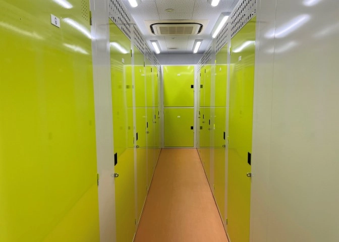 シートランクルーム調布店