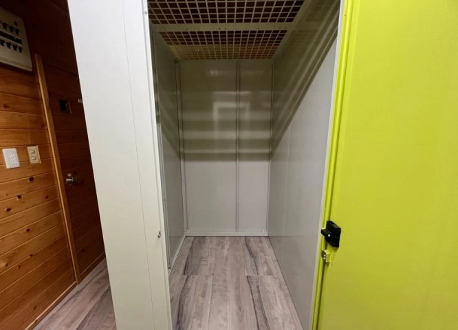 シートランクルーム大島店